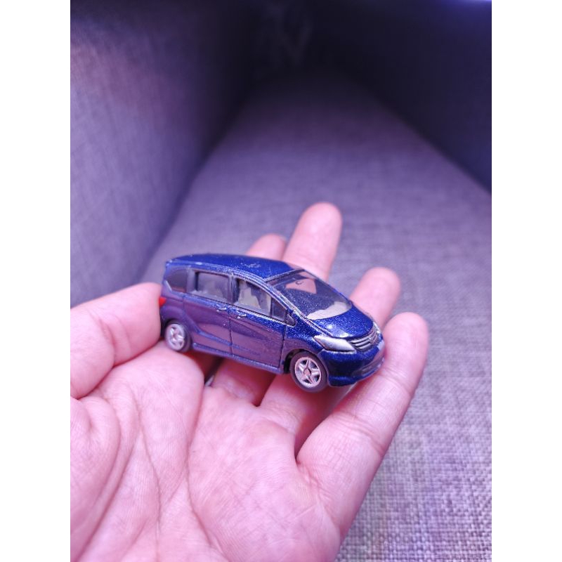 Diecast Honda Freed Tomica Loose Open Rivet Bahan Custom 1/64