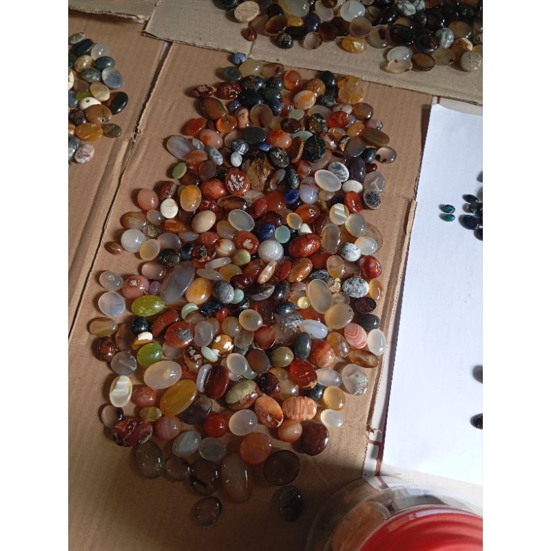batu bacan/batu giok/batu safir/batu garut/batu akik
