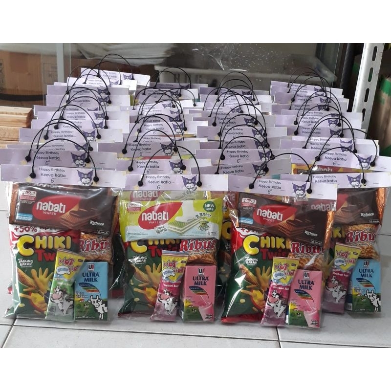 

Snack ultah bisa request nama
