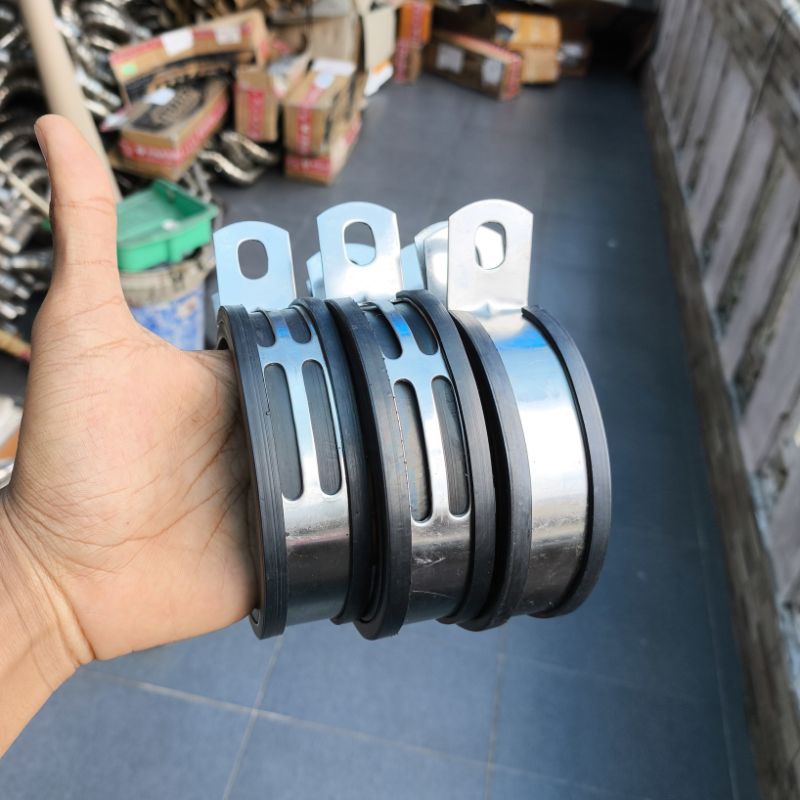 Bracket Klem Gantungan Knalpot Stainless 3.5inch Model Wrx