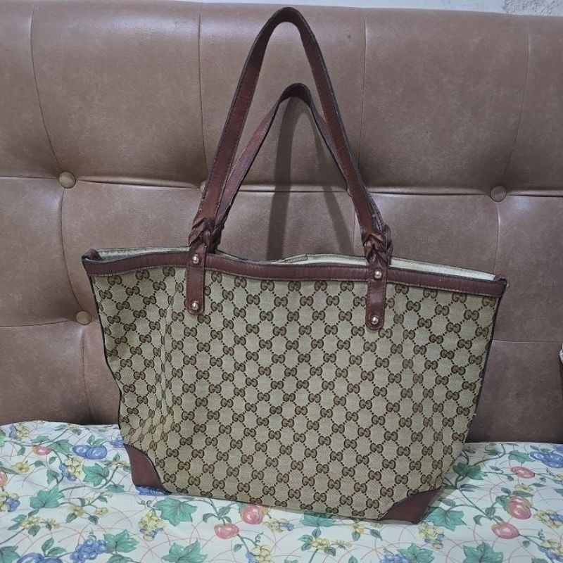 Prelovedbytwins- tas preloved GUCCI  Kanvas tote bag