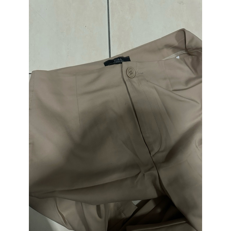 IORA celana katun (brand singapore)