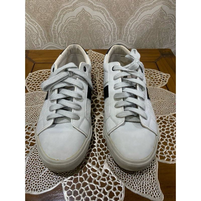AIRWALK SNEAKERS PRELOVED