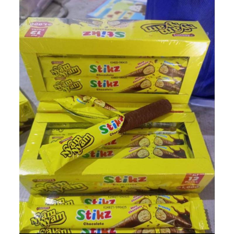 

NYAM NYAM STICK 1BOX ISI 12PCS