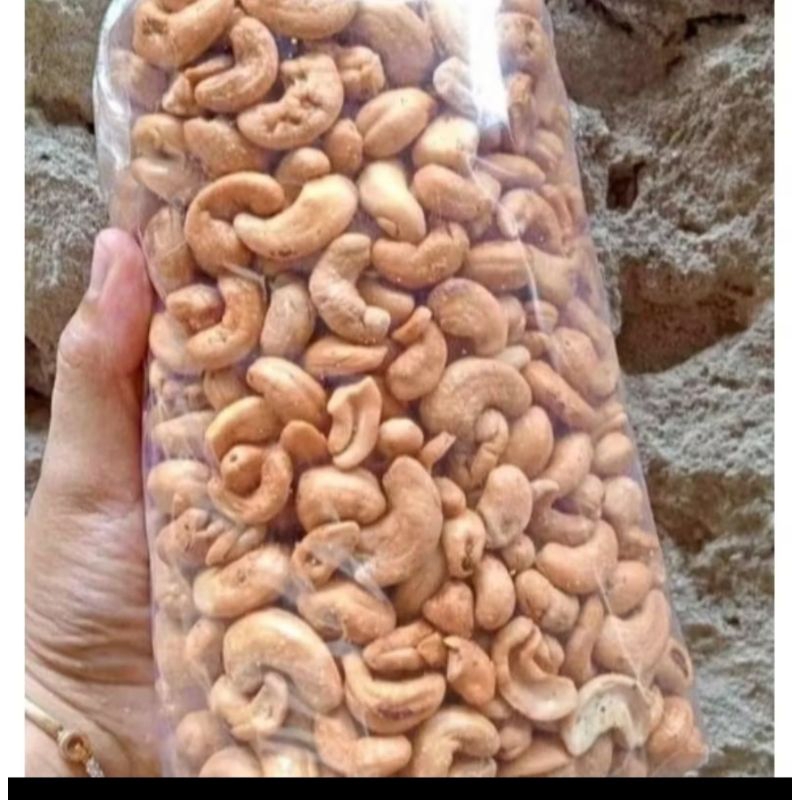 

kacang Mede utuh matang 1 kg