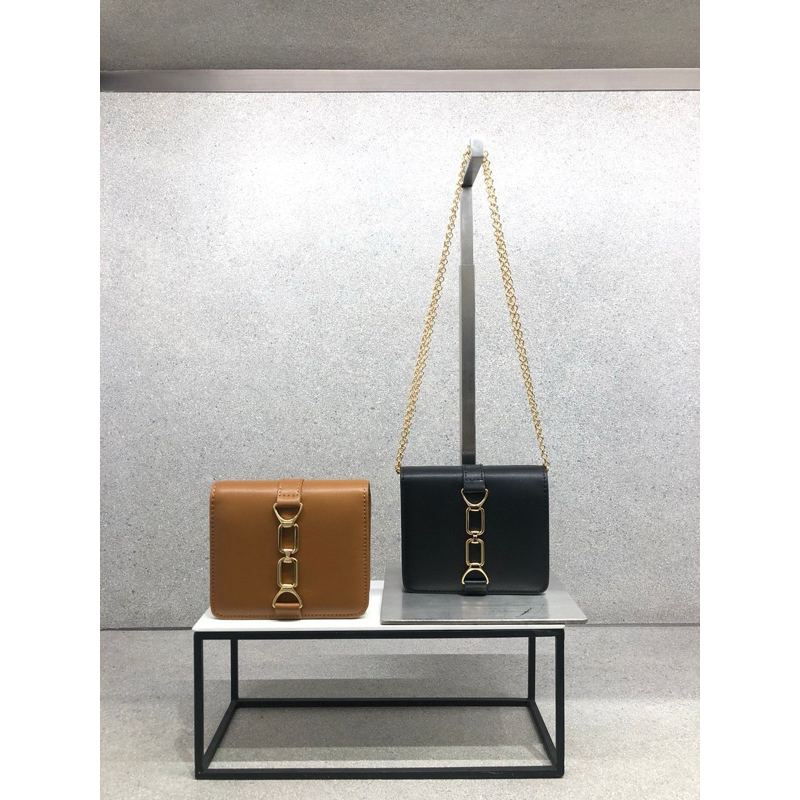 Tas wanita slempang Charles&keith original