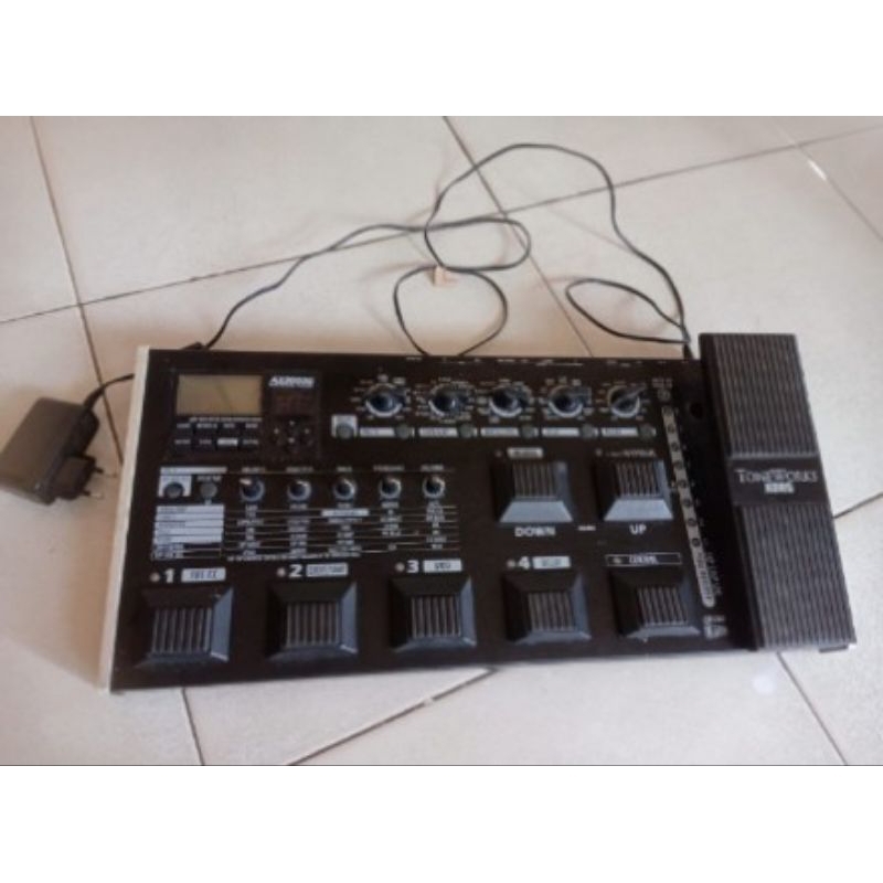 Efek gitar Korg AX3000G