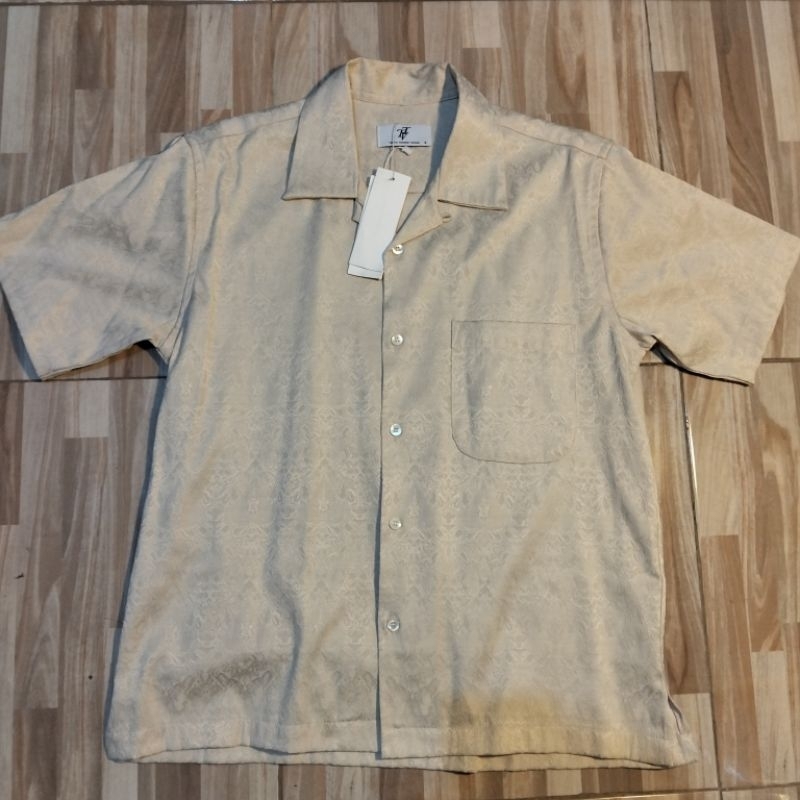 kemeja Tekstur Tropic Thunder Vintage Cream