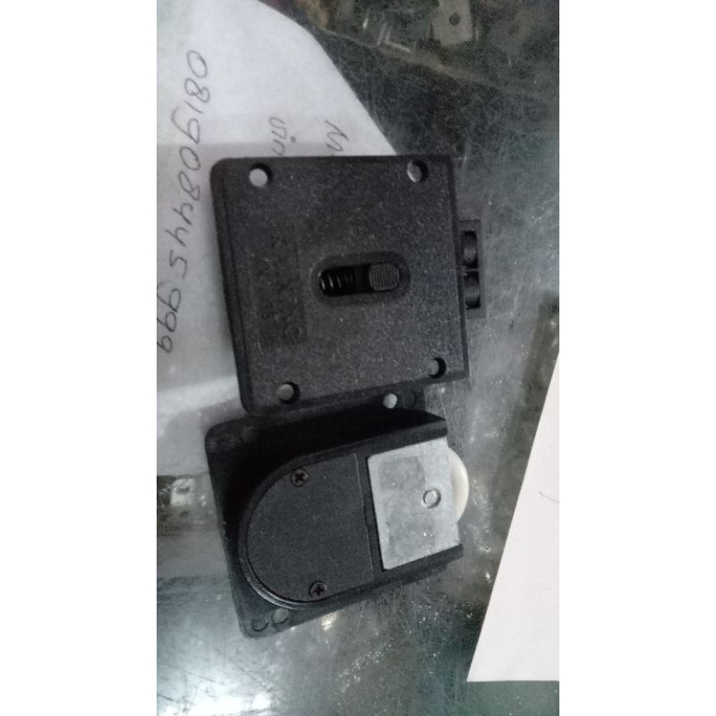 roda ril rel pintu lemari geser plastik hitam merk KAIXING