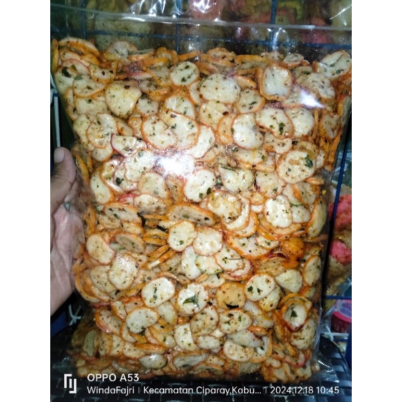 

SEBLAK kemplang/Sebring kerupuk kemplang pedas gurih ekstrak daun jeruk 1kg