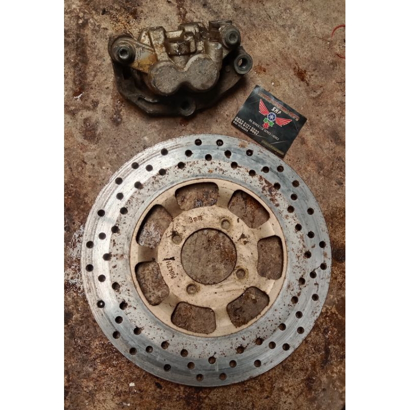 Piringan Cakram depan dan kaliper cakram depan Yamaha RX king new CKD tidak ori.