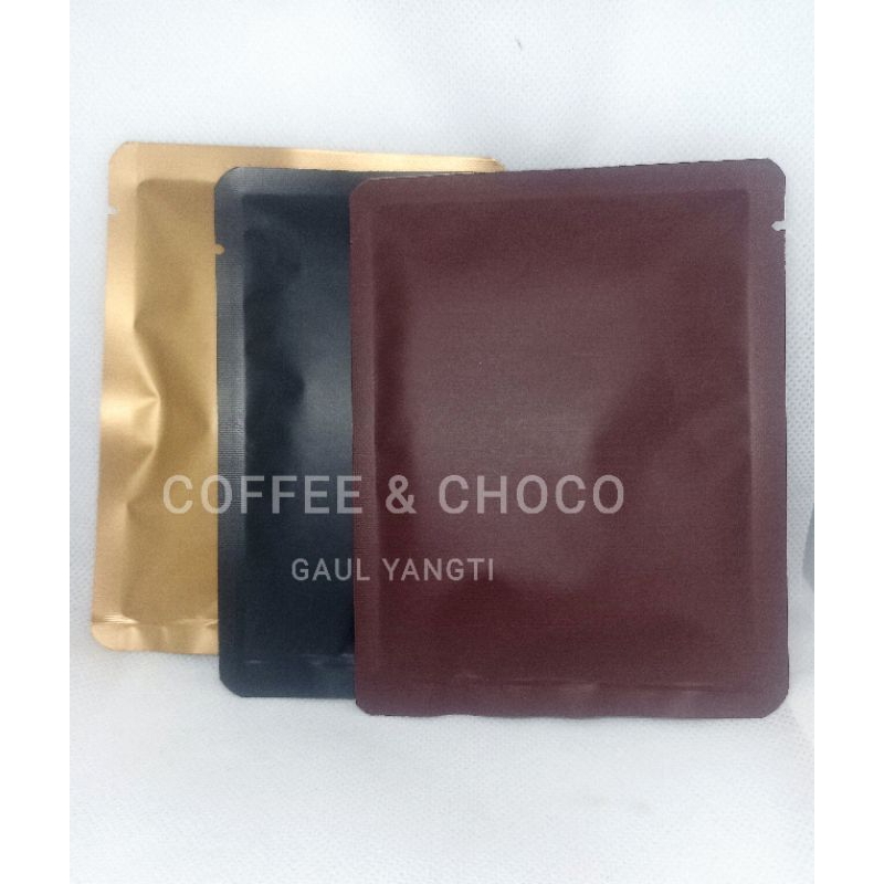 

Paket Kopi Premium, Tubruk, dan Cokelat Siap Seduh