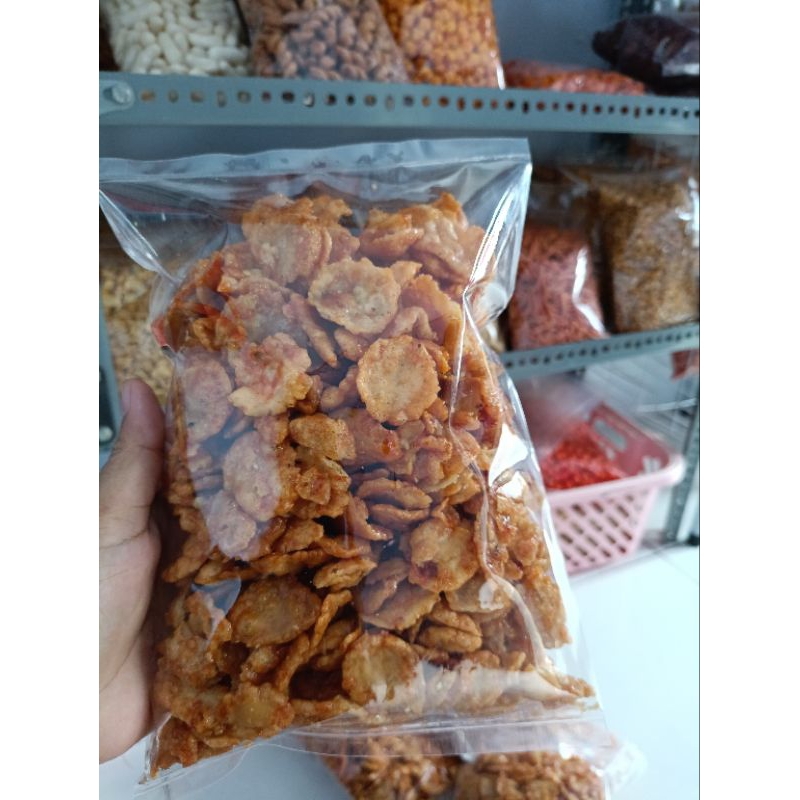 

Cemilan Emping Melinjo Rasa Pedas Manis Kemasan 500gram/ Aneka snack murah Kendari