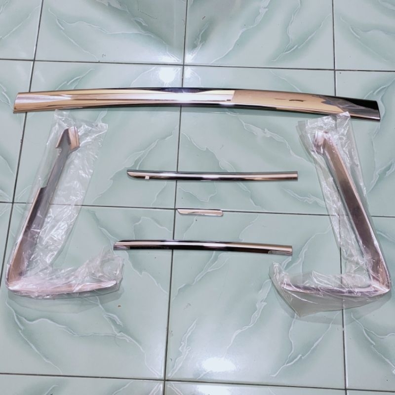List garnis grill Sigra chrome original