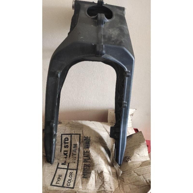 swing arm Yamaha R15 new