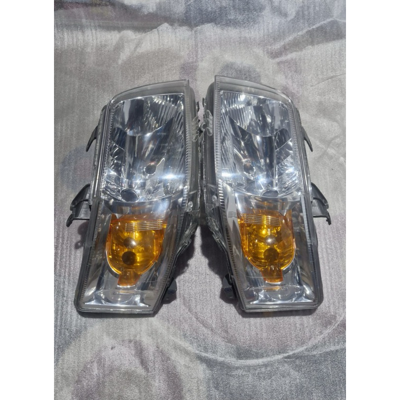 lampu depan suzuki apv