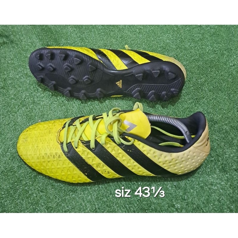 sepatu bola adidas ace garis hitam