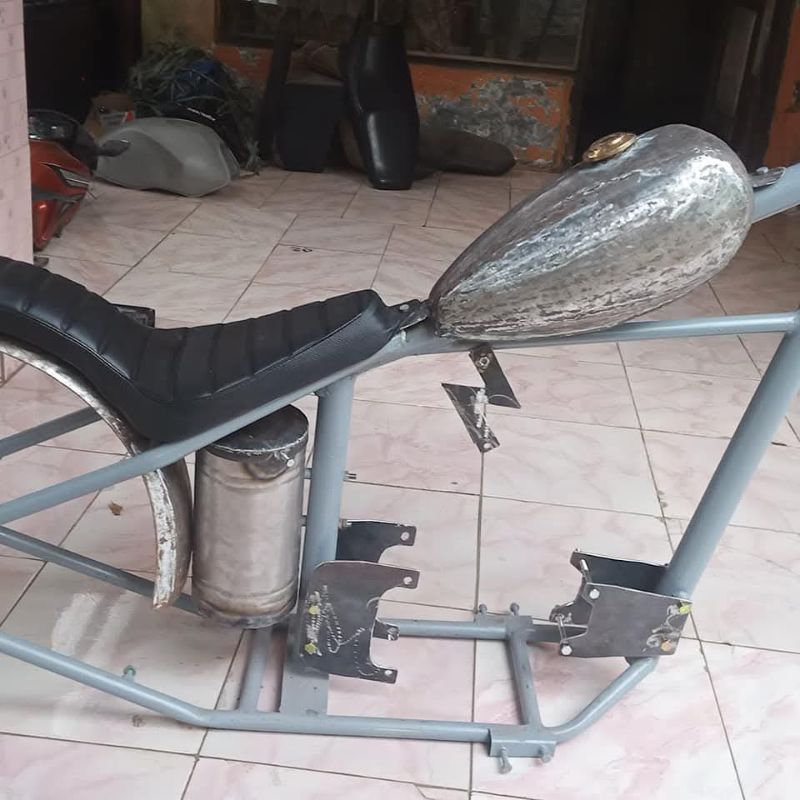 rangka Chopper mentahan buat mesin Scorpio 225cc