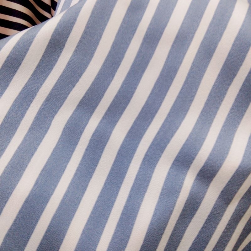 kain satin silk - kain satin silk motif - kain satin luxury - kain satin motif salur - lq