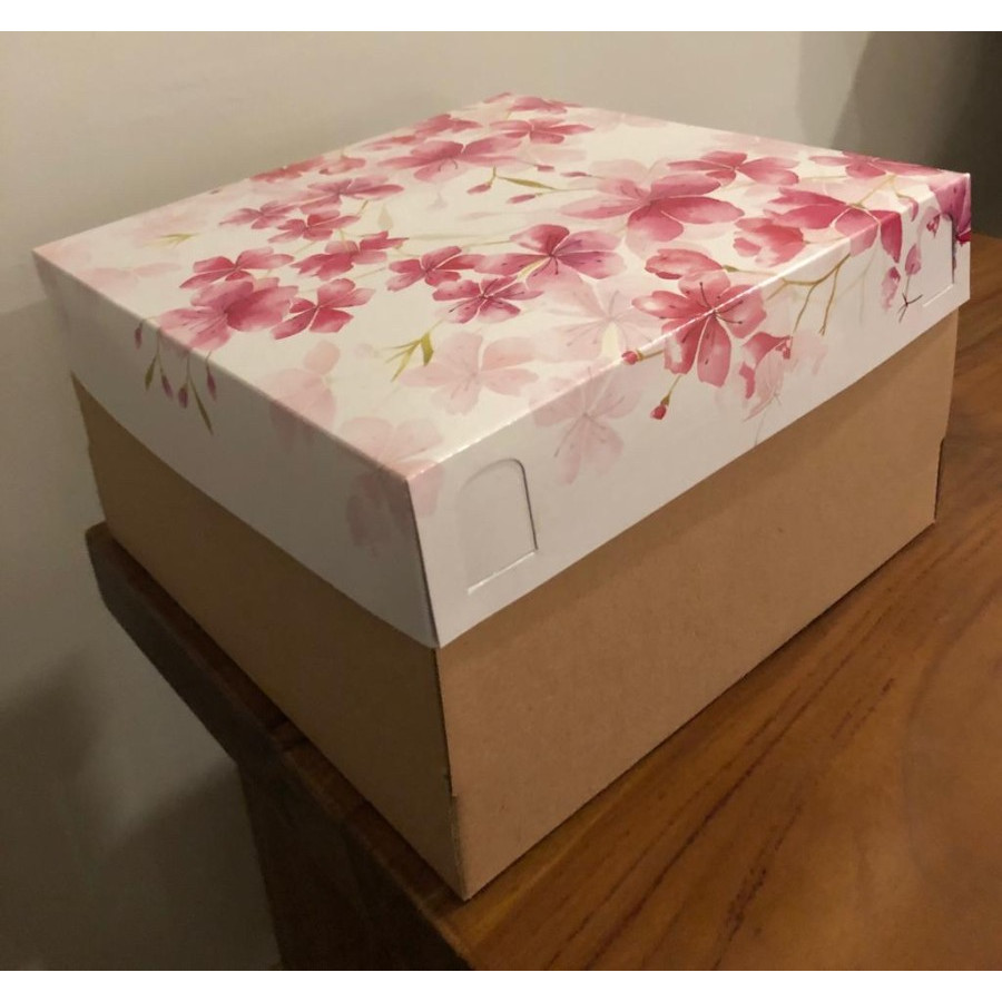 

5 Pcs Box Kue Bolu Dus Cake Motif Anggrek Bahan Corrugated Kotak hampers Ukuran 30 x 30 x 10 Cm