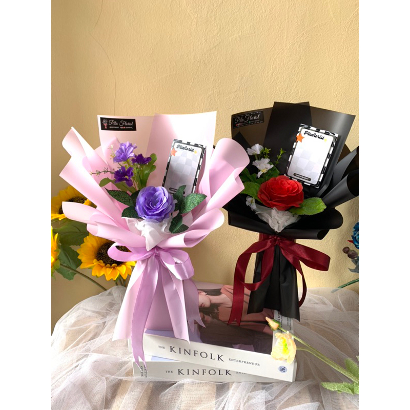 

PITAFLORIST | MINI FLOW Buket bunga artificial | Everlasting Flower | KADO WISUDA CEWE & COWO | Buket bunga premium | Kado ulang tahun | kado valentine | hari guru | hari ibu | BUKET MURAH CIANJUR