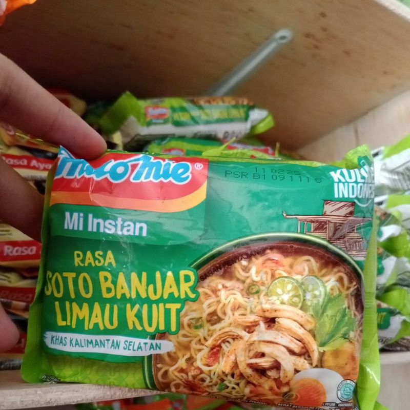 

MIE INSTAN INDOMIE RASA SOTO BANJAR LIMAU KULIT 75g