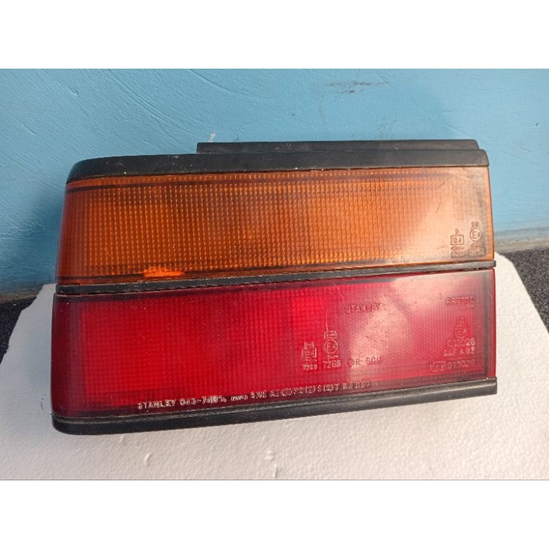 stoplamp lampu belakang Honda Civic wonder tahun 1986 sebelah kiri