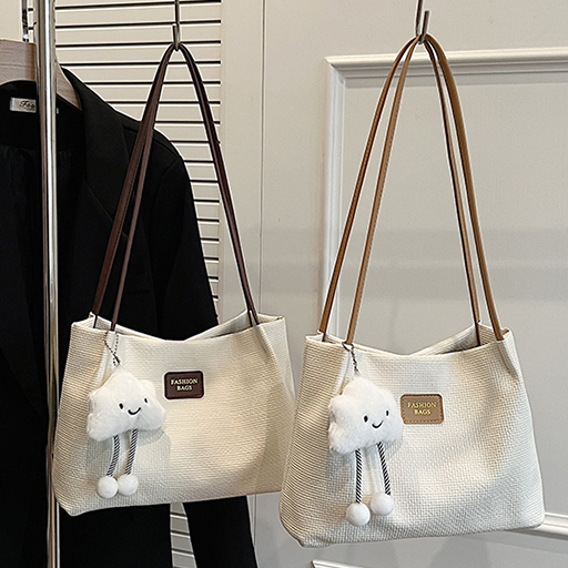 TAS SELEMPANG CEWEK SIMPEL REMAJA FAVORIT POPULER BAG CEWEK STYLISH TERBARU VIRAL HADIAH KADO SHO