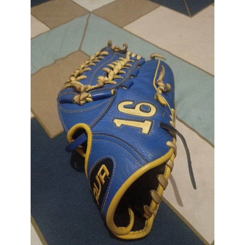 java baseball softbalk glove