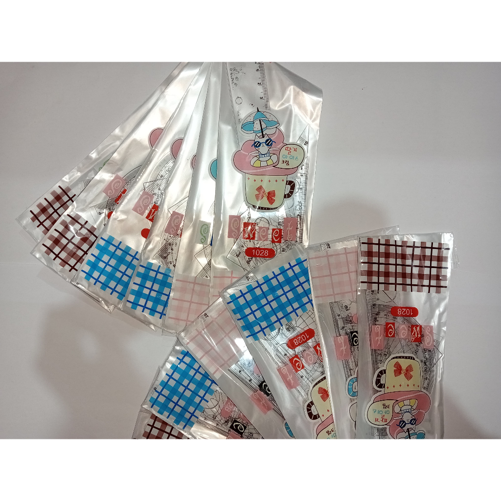 

Penggaris Set 20 CM Plastik 1012/1028/1038