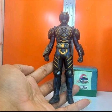 Bandai RHS Kamen Rider Alternative Zero Render Action Figure Vinyl 16 Cm (Bekas/Second/Preloved)