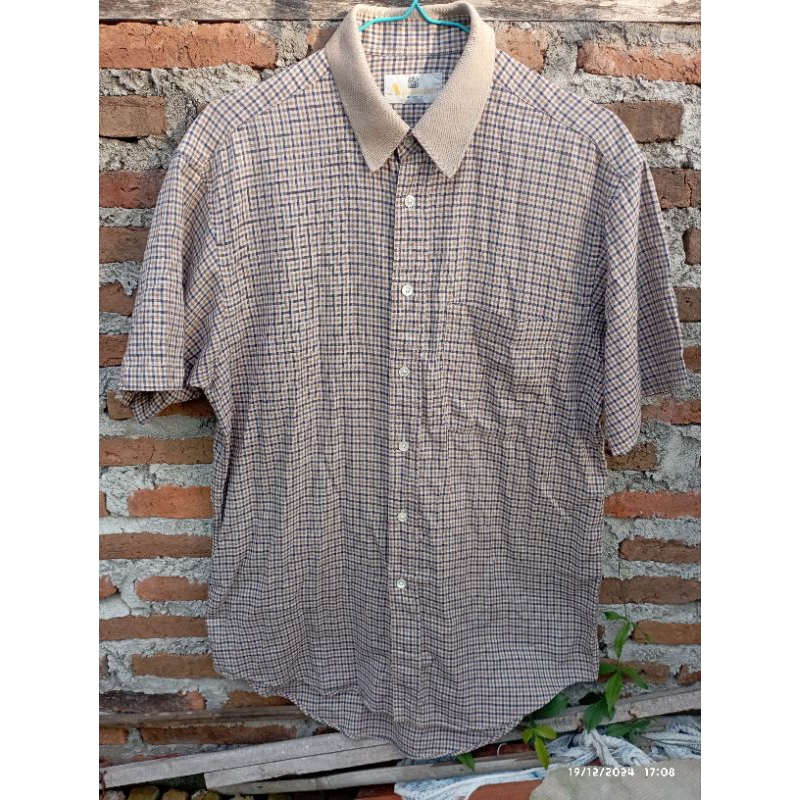 kemeja Aquascutum of london