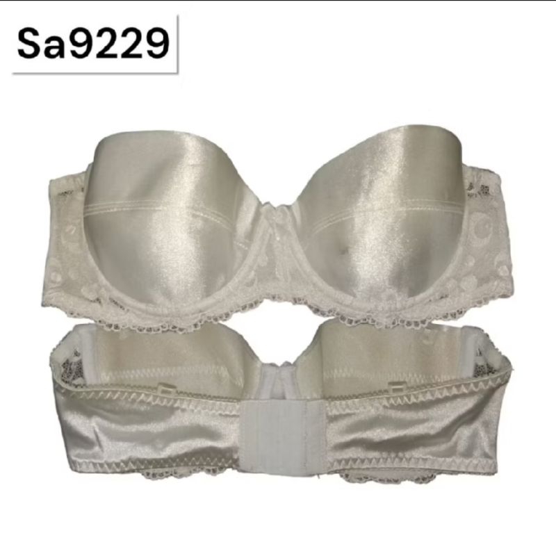 #I Sa9229 bra branded Valege Lingerie size 34 berbusa berkawat
