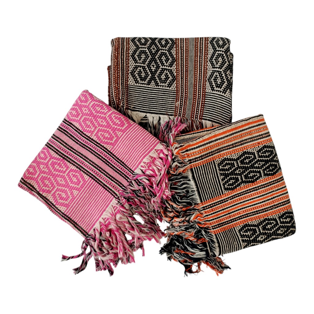 Aneka kain tenun asli dari pulau Timor, NTT - Boti