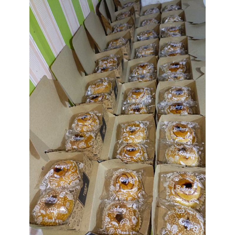 

roti snack box isi 2 varian enak lembut fresh