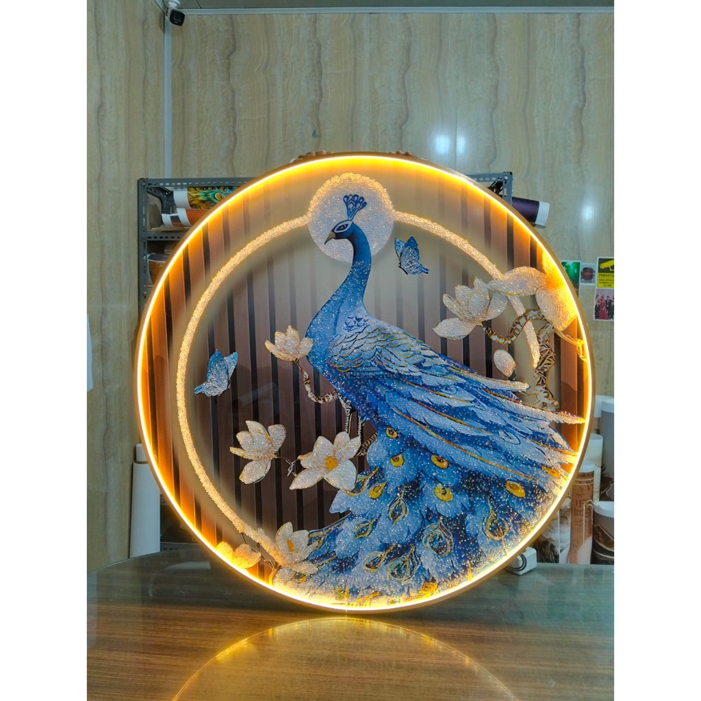 Lukisan Porcelain 5D Diamond Bulat Motif Merak Lukisan Bulat 5 Dimensi Porselen Crystal Kristal LED 