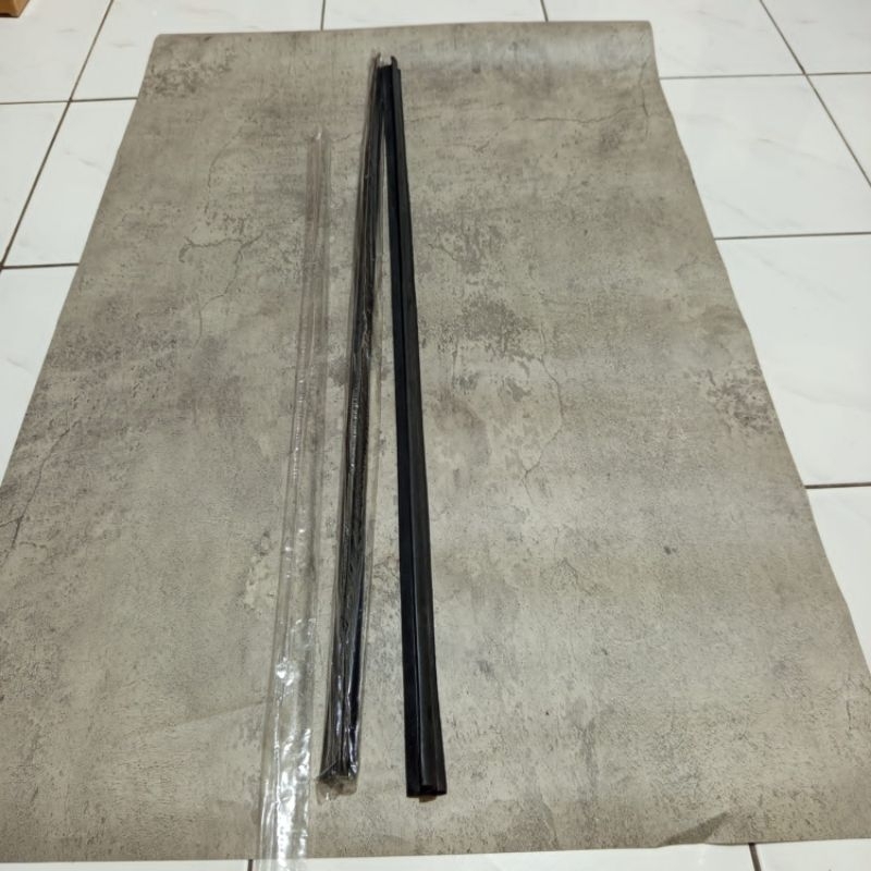 Karet kaca Pelipit Kaca Mobil Kijang Kapsul Kijang Grand Original Harga Satuan