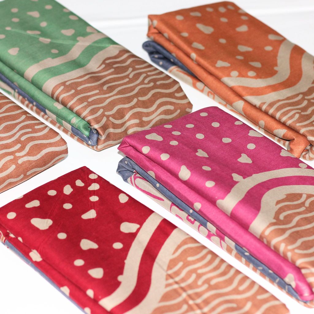 BATIK SALMA Kain Batik Motif Polkadot Parang Truntum Warna Merah Pink Hijau Orange Kuning Bahan Katu