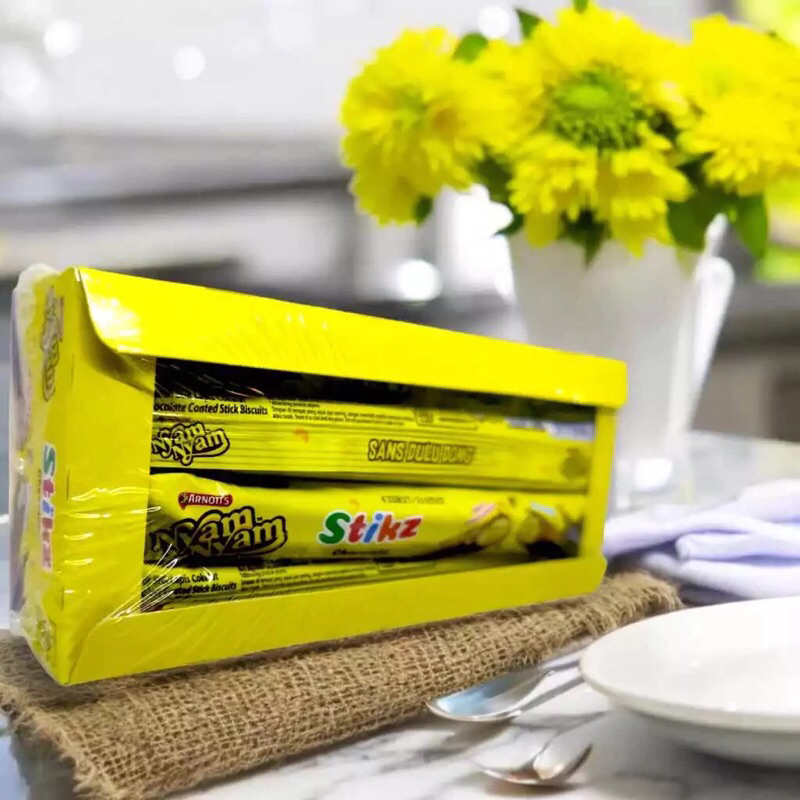

READY Nyam Nyam STIKZ Chocolate Crunchy (12 pcs) stik nyam nyam viral