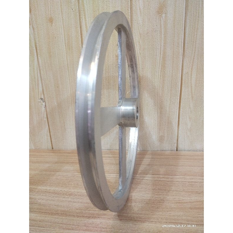 PULLY PULI DINAMO PENGGERAK 12 INC LUBANG 20MM DAN 24MM