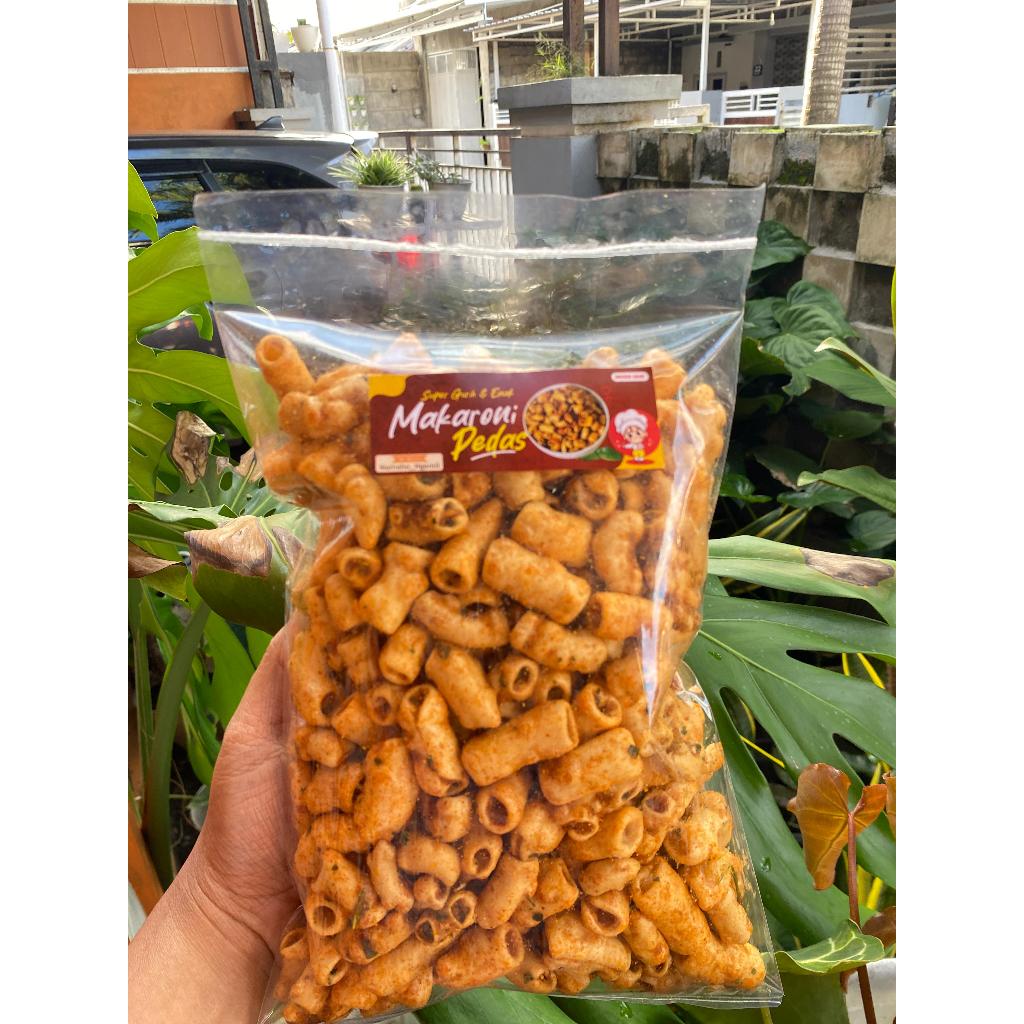 

MAKARONI PEDAS/ MAKARONI DAUN JERUK / MAKARONI BANTAT ENAK / MAKARONI KRIUK / KEMASAN 150g/250g