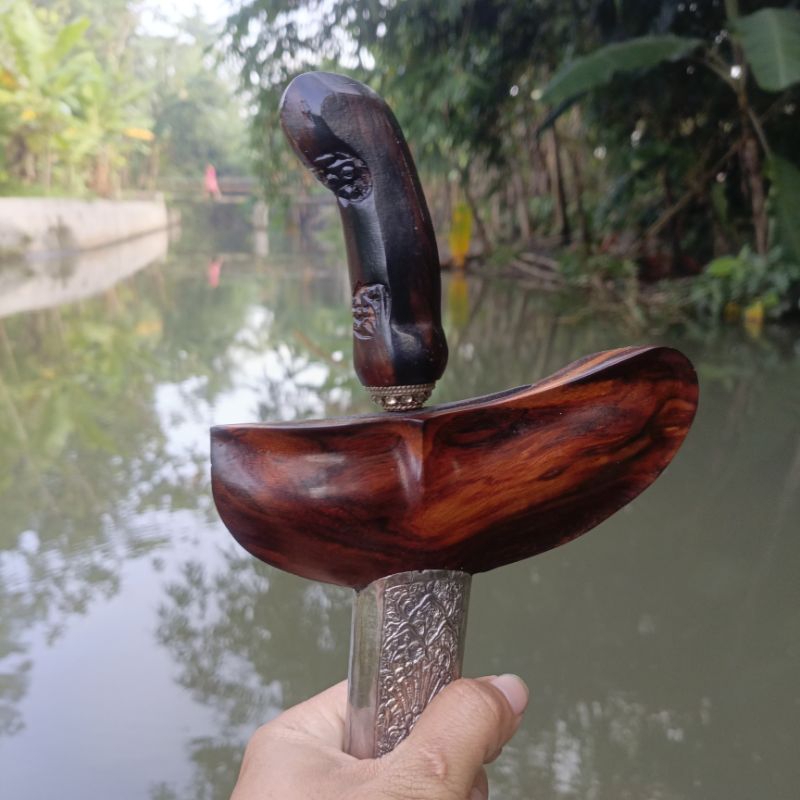 Keris tilam upih pamor tejo kinurung