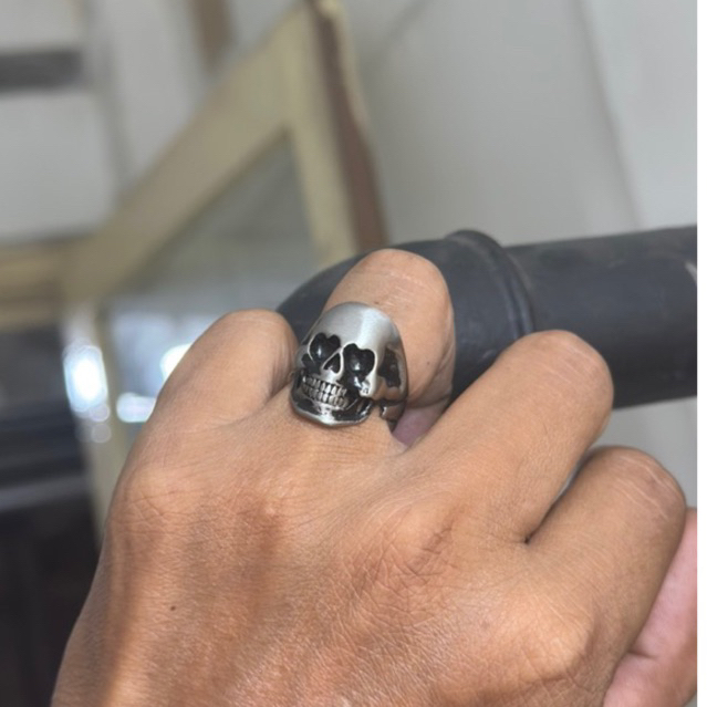 Cincin Pria Keren Tengkorak Botak Stainless Steel