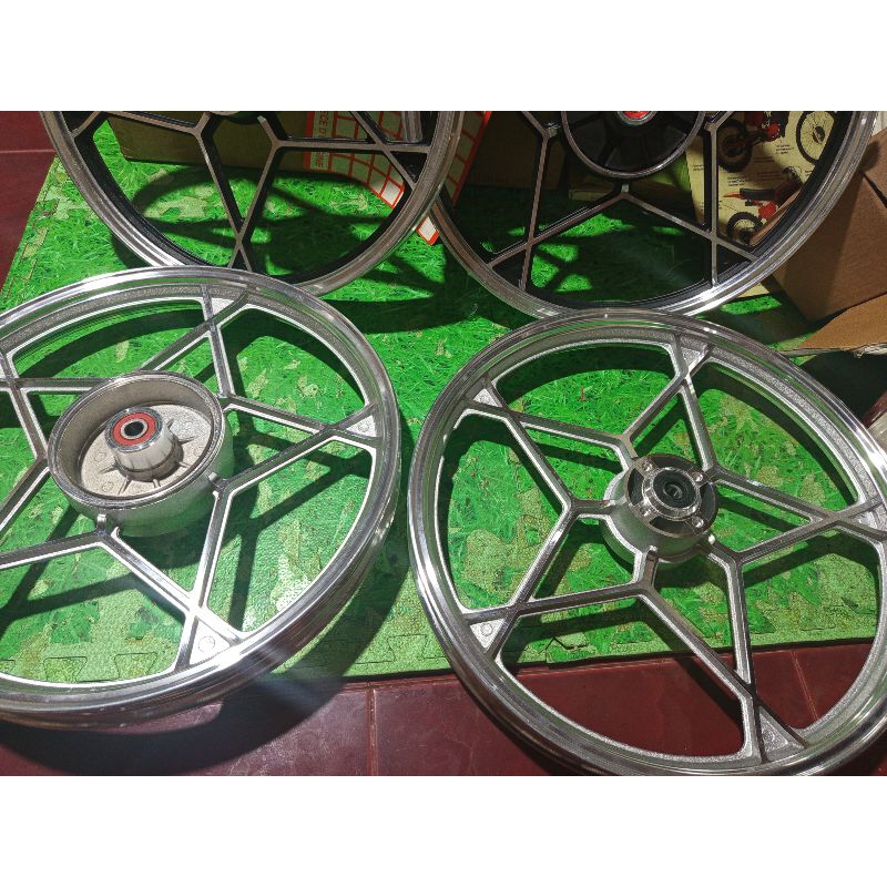 Velg Pelek Racing Mutakin Bintang Model Enkei Ring 18
