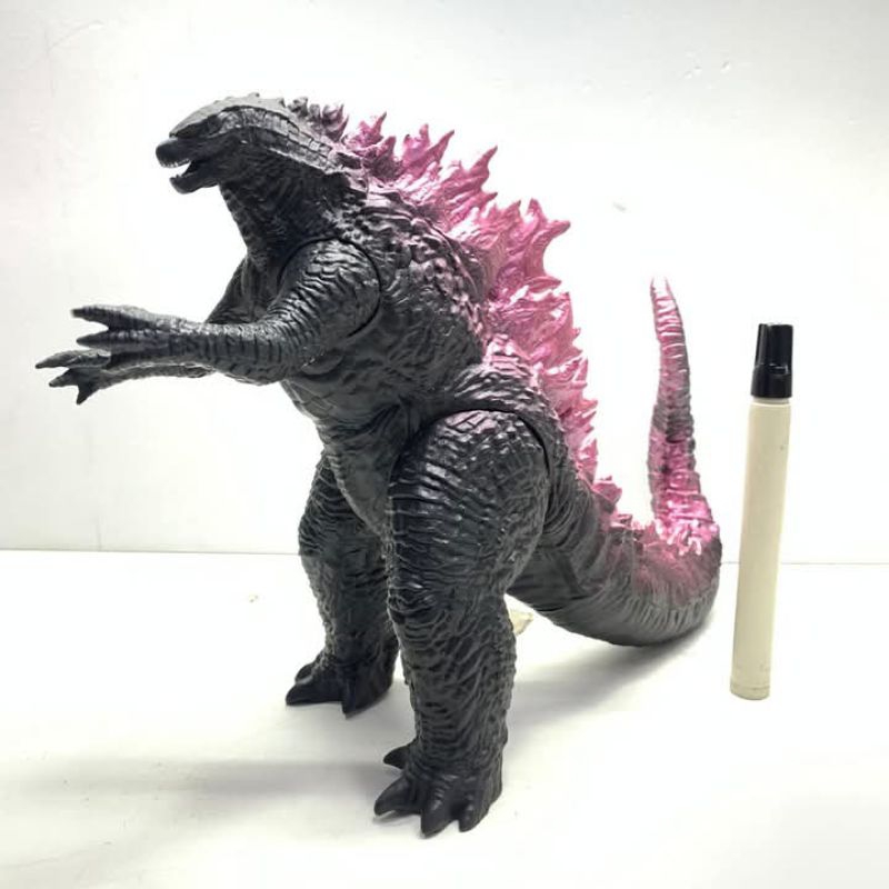 mainan figureShin purple gozila godzillabahan vinyltinggi sekitar 30 cm
Detail bagus

CMwtpKAOSD

#g