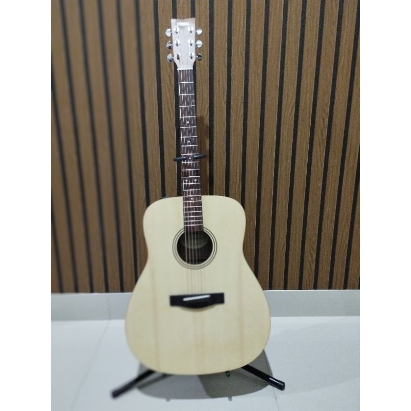 Gitar Akustik Yamaha FX400