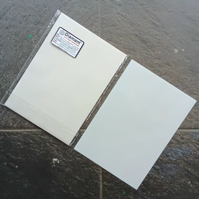 

RB Kertas Kalkir A4 85 gram Diamant ( 50 Lbr ) [ Original ]