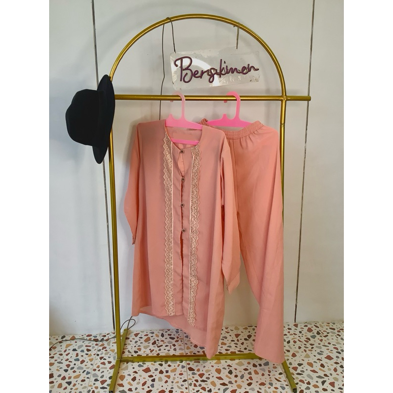 Kebaya Katun Pink Pastel Modern setelan celana karet kulot