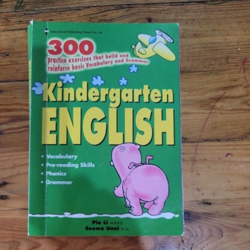 

Kindergarten English by Pia Li, Seema Unni