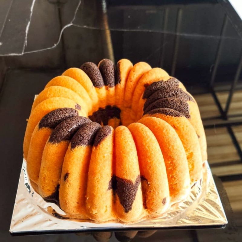 

LoyangRoemahku - The Classic Marble Cake Loyang